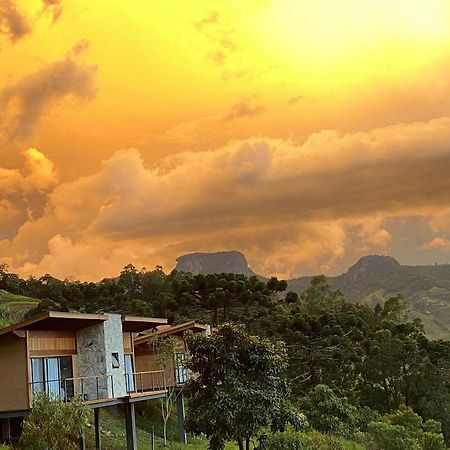 Chales Suites Gorjeios Da Mantiqueira Сан-Бенту-ду-Сапукаі Екстер'єр фото