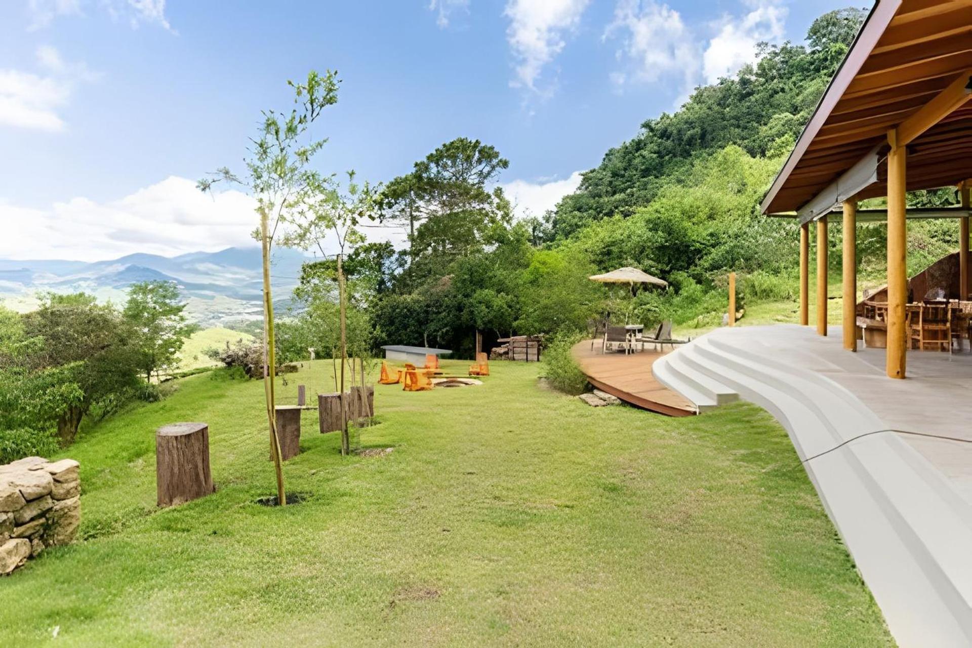 Chales Suites Gorjeios Da Mantiqueira Сан-Бенту-ду-Сапукаі Екстер'єр фото